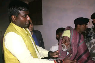 DC of Deoghar distributed blankets