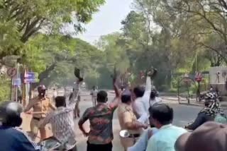 maharashtra-governor-koshiyari-shown-black-flags-in-pune