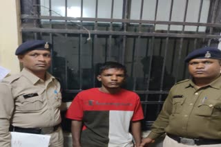 Arrested for spreading obscenity by creating fake ID in Raipur