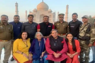 SENIOR CONGRESS LEADER SHASHI THAROOR SAW THE TAJ MAHAL IN AGRA