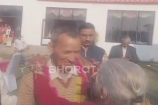 auto-driver-returned-bag-full-of-jewelry-to-the-brides-side-in-haldwani