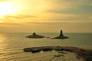 people crowded in Kanyakumari  tourist season  Kanyakumari  tourist  சுற்றுலா சீசன்  குமரியில் அலைமோதும் மக்கள்  கன்னியாகுமரியில் மக்கள் கூட்டம்  கன்னியாகுமரி  காமராஜர் நினைவு மணி மண்டபம்  கன்னியாகுமரி அம்மன் கோயில்  அரசு அருங்காட்சியம்  பே வாட்ச் தீம் பார்க்  மகாவீர் ஜெயின் கோயில்  விவேகானந்தர் பாறை நினைவு மண்டம்  திருவள்ளுவர் சிலை  காந்தி மண்டபம்  சன் செட் பாயிண்ட்