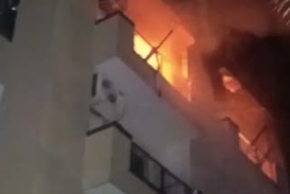 Fire breaks out in a building in Mumbai Maharashtra