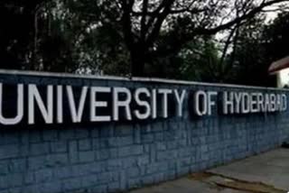 Hyderabad varsity Prof misbehave with student  Hyderabad varsity Prof under custody  Hyderabad varsity Prof misbehave foreign student  വിദേശ വിദ്യാര്‍ഥിനിയോട് അപമര്യാദയായി പെരുമാറി  ഹൈദരാബാദ് സര്‍വകലാശാല പ്രൊഫസര്‍ കസ്റ്റഡിയില്‍  ഹൈദരാബാദ് സര്‍വകലാശാല പ്രൊഫസര്‍  Hyderabad varsity Prof  പൊലീസ്  ഹൈദരാബാദ് സര്‍വകലാശാല പ്രൊഫര്‍