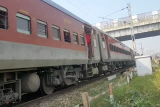 UP Two dead in train accident in Firozabad while making reels