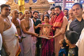 Etv Bharatkiccha-sudeep-visited-sri-durgaaparameshwari-temple-kateelu