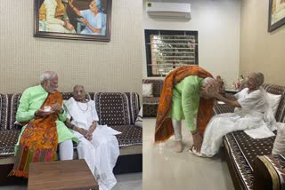pm Modi meets mother