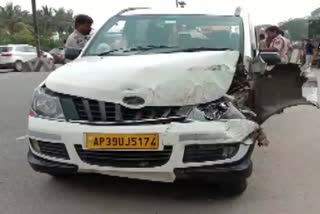 Road accident in Ranga Reddy, Telangana