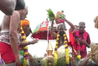 வெகு விமரிசையாக நடைபெற்ற அகத்தீஸ்வரர் ஆலய கும்பாபிஷேகம்