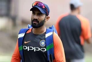 Dinesh Karthik reacts on kl rahul sundar missing catch