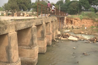 bridge collapsed