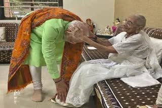objectionable comment photo of modi and his mother