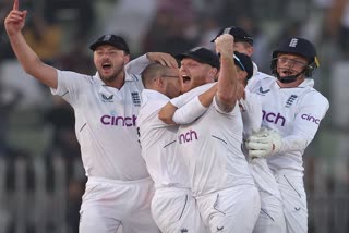 england-beat-valiant-pakistan