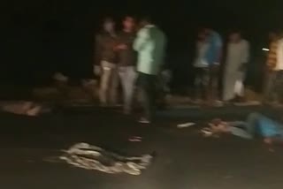 Etv Bharatroad-accident-in-raichur-two-people-death