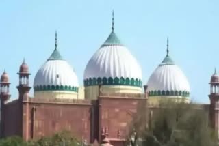 security beefed up in mathura  hanuman chalisa inside mosque  reciting hanuman chalisa  hanuman chalisa  ഷാഹി മസ്‌ജിദ് ഈദ്ഗാഹ്  ഹനുമാൻ ചാലിസ പാരായണം  പള്ളിക്കുള്ളിൽ ഹനുമാൻ ചാലിസ പാരായണം  അഖില ഭാരത ഹിന്ദു മഹാസഭ  അഖില ഭാരത ഹിന്ദു മഹാസഭയുടെ ആഹ്വാനം  ശ്രീകൃഷ്‌ണ ജന്മസ്ഥാൻ ക്ഷേത്രം  ശ്രീകൃഷ്‌ണ ജന്മസ്ഥാൻ  ഹനുമാൻ ചാലിസ  ഹിന്ദു സംഘടന  ഹിന്ദു സംഘടന ഹനുമാൻ ചാലിസ