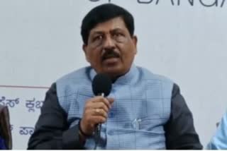 Minister Murugesh Nirani