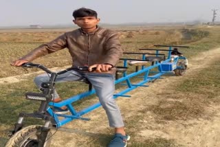 आजमगढ़ के असहद अब्दुल्ला ने बनाई 6 सीटर इलेक्ट्रिक साइकिल.