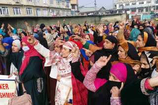 Aaganwadi workers and helpers stage protest in anantnag