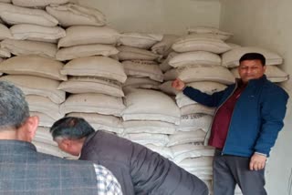 cm-flying-raid-in-ballabhgarh-on-ration-depot