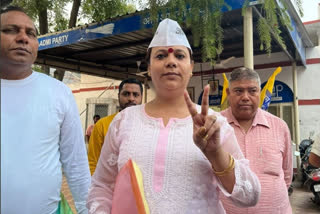 AAP's transgender candidate Bobi wins from Sultanpuri A