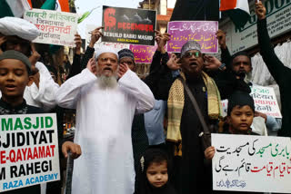 ممبئی میں رضا اکیڈمی کا پرامن احتجاج