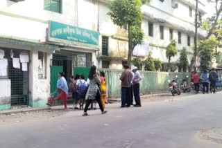 student-admitted-to-hospital-after-jumping-off-school-verandah-in-barasat