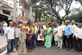 bengaluru aap activist celebrated mcd election win
