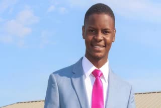 18 year old college student elected mayor of Arkansas city in US