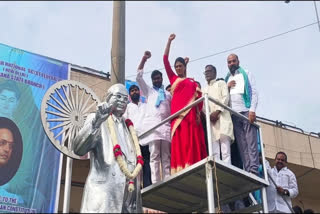 YSRTP President YS Sharmila detained while protesting in Hyderabad