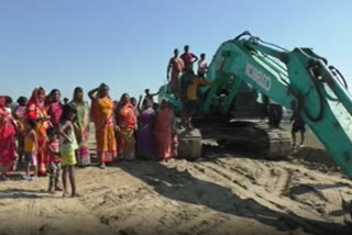 Soil mining in Mangaldoi