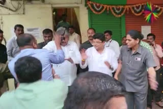 Ink attack on Maha minister