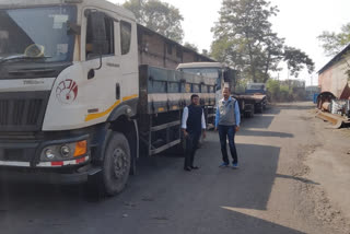 Seized Sand And Chips Loaded Vehicles in jamshedpur