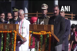 സുഖ്‌വിന്ദർ സിങ് സുഖു  sukhvinder sukhu takes oath as new himachal cm  Sukhvinder Singh Sukhu  Mukesh Agnihotri deputy cm  സുഖു  ഹിമാചൽ മുഖ്യമന്ത്രിയായി സുഖ്‌വിന്ദർ സിങ് സുഖു  മുകേഷ്‌ അഗ്നിഹോത്രി  രാഹുൽ ഗാന്ധി  ഹിമാചൽ കോണ്‍ഗ്രസ്  Himachal Congress  ഉപമുഖ്യമന്ത്രിയായി മുകേഷ്‌ അഗ്നിഹോത്രി