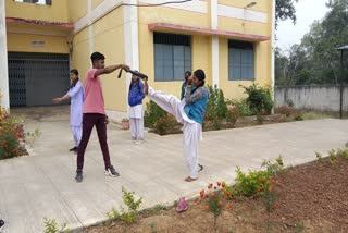 Balod Trible Students Taking Self Defence Training