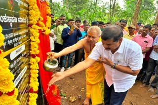 ಶಾಸಕ ಕೆ ಬಿ ಅಶೋಕ ನಾಯ್ಕ ಅವರಿಂದ ಭೂಗತ ಕೇಬಲ್ ಅಳವಡಿಕೆ