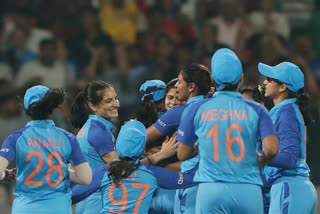 India Women beat Australia Women in Super Over clash in 2nd T20I
