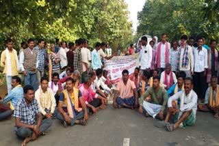 farmers protest in boudh over mandi issue