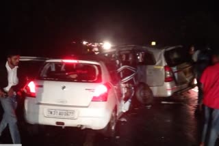 Five people were killed and many injured in a collision between two cars in Karnatakas Mandya