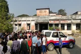 Dead body found hanging in Bokaro