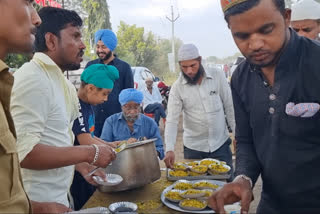 سکھ برداری کی جانب سے اجتماع کے مہمانوں کے لئے لنگر کا انتظام