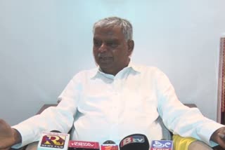 Etv mp-v-shrinivas-prasad-slams-siddaramaiah-and-bjp-mlc-vishwanath