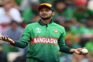 Bangladesh captain  shakib al hassan  injured and taken him to hospital