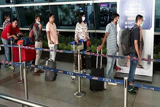 Par panel to take up Delhi airport congestion issue on Thursday