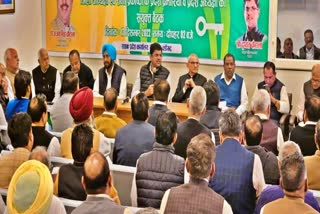 Dushyant Chautala held a meeting in chandigarh