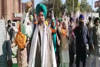 FARMERS AT AMRITSAR ANNOUNCED TO CLOSE THE PLAZAS