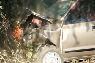 Vehicle suddenly caught fire after accident in Lakhimpur