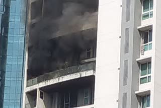 FIRE BREAKS OUT AT AVIGHNA BUILDING IN MUMBAI