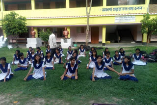 Kanyashree Club stops minor marriage and sends her back to school in West Midnapore