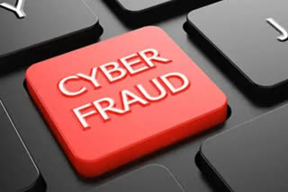 Online Fraud: CA conned; lost Rs. 23 lakh for free iPhone