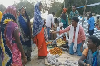 Rural women wash their hair with ragda mud